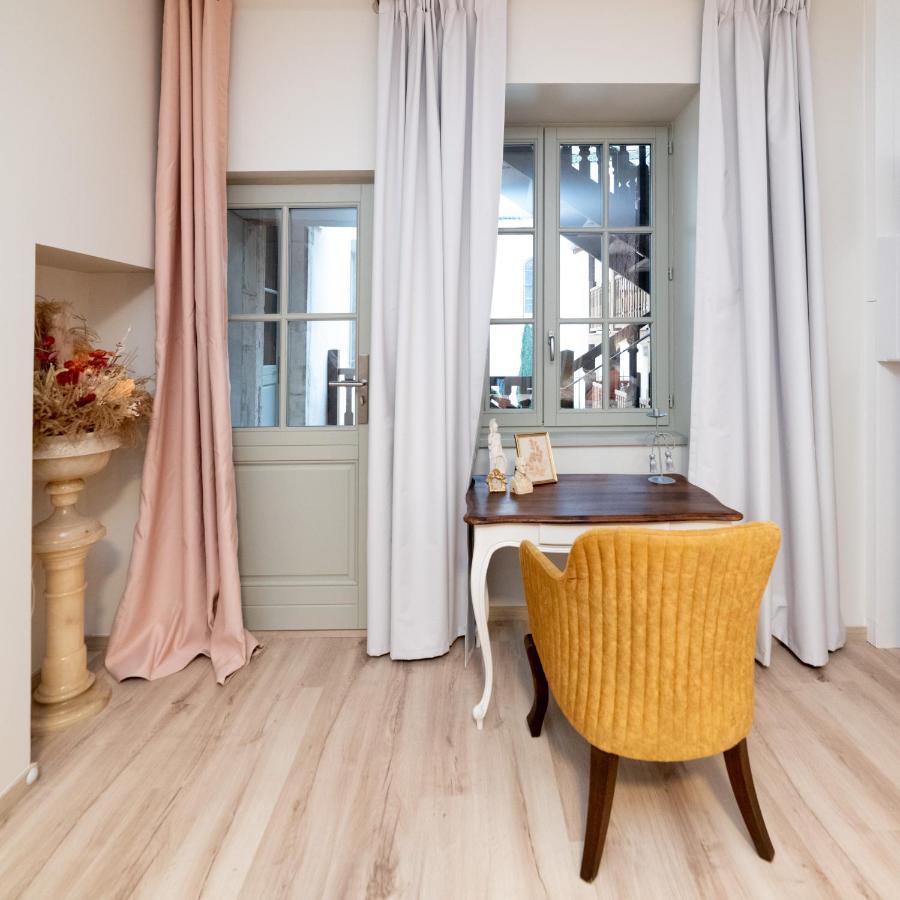 Les Coursives Appartements Mâcon Eksteriør billede